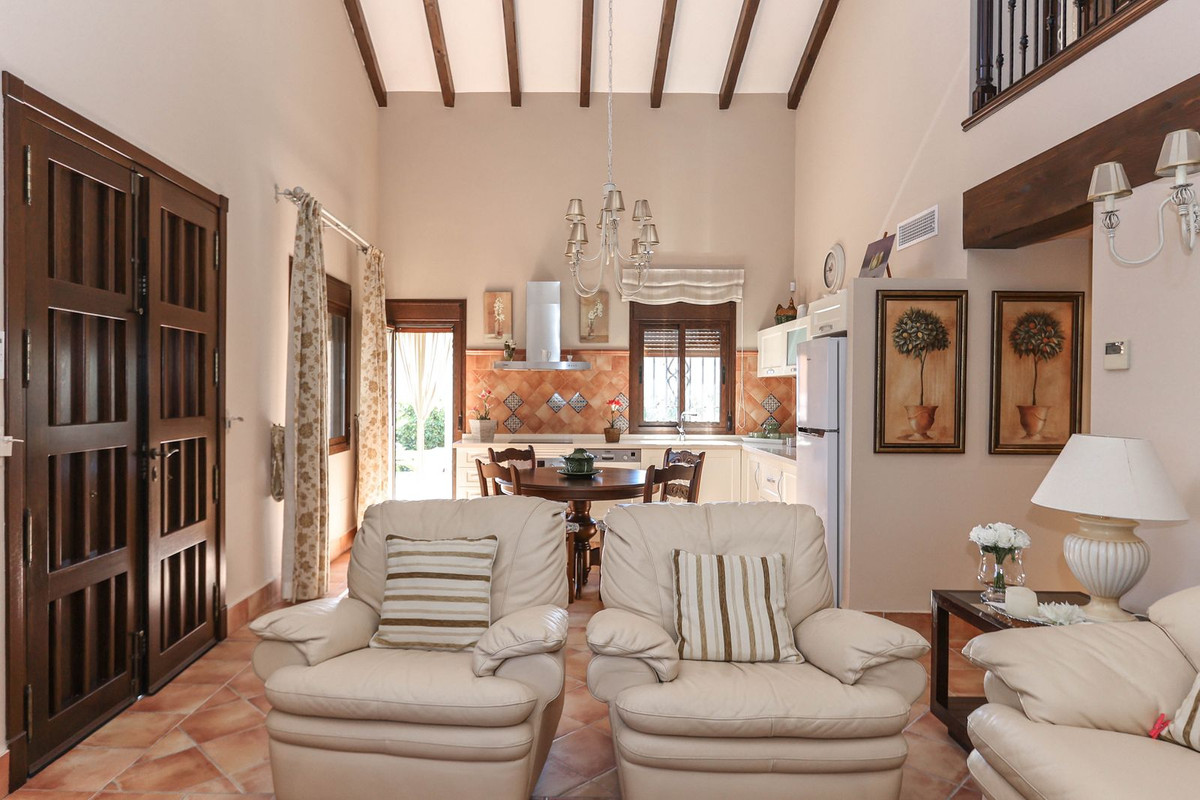 4 Bed Townhouse for sale in Guaro Costa Del Sol, Málaga, Spain