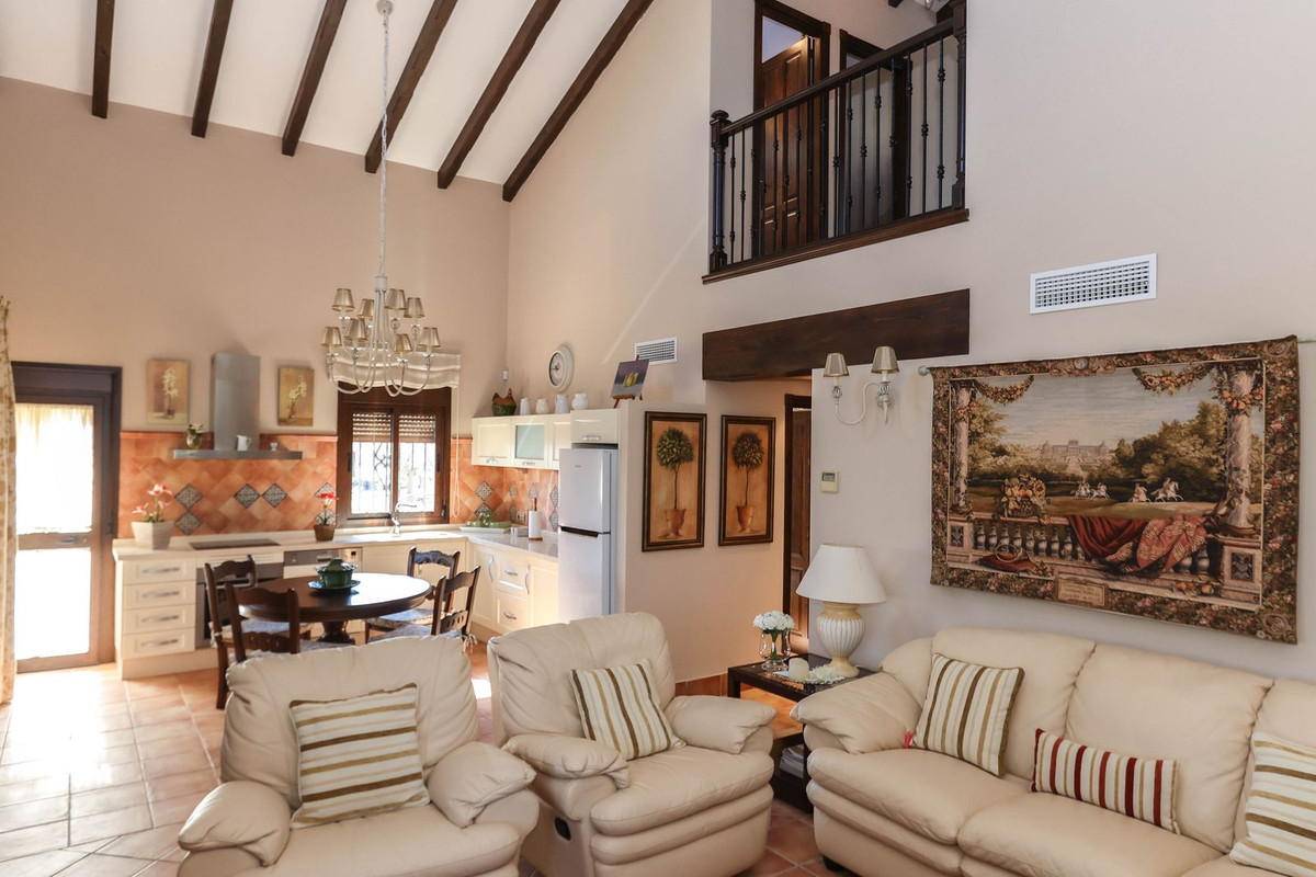 4 Bed Townhouse for sale in Guaro Costa Del Sol, Málaga, Spain