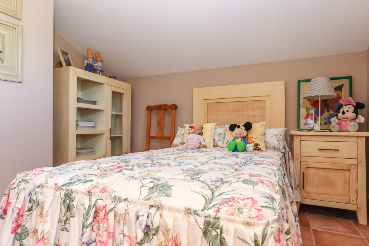 4 Bed Townhouse for sale in Guaro Costa Del Sol, Málaga, Spain