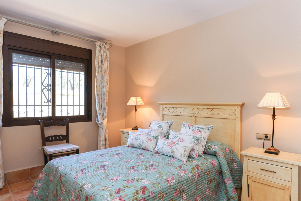 4 Bed Townhouse for sale in Guaro Costa Del Sol, Málaga, Spain