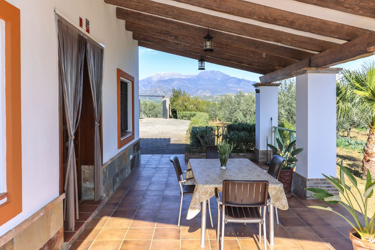 4 Bed Townhouse for sale in Guaro Costa Del Sol, Málaga, Spain