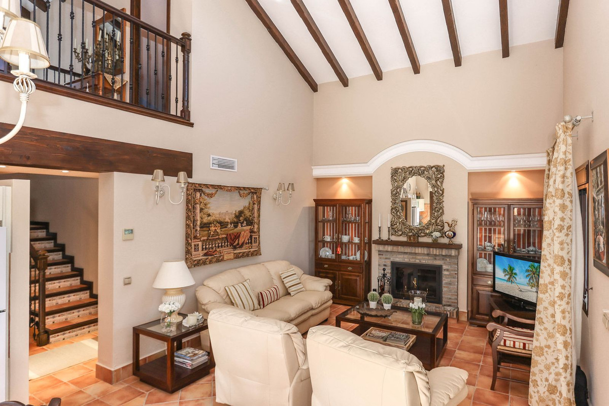 4 Bed Townhouse for sale in Guaro Costa Del Sol, Málaga, Spain
