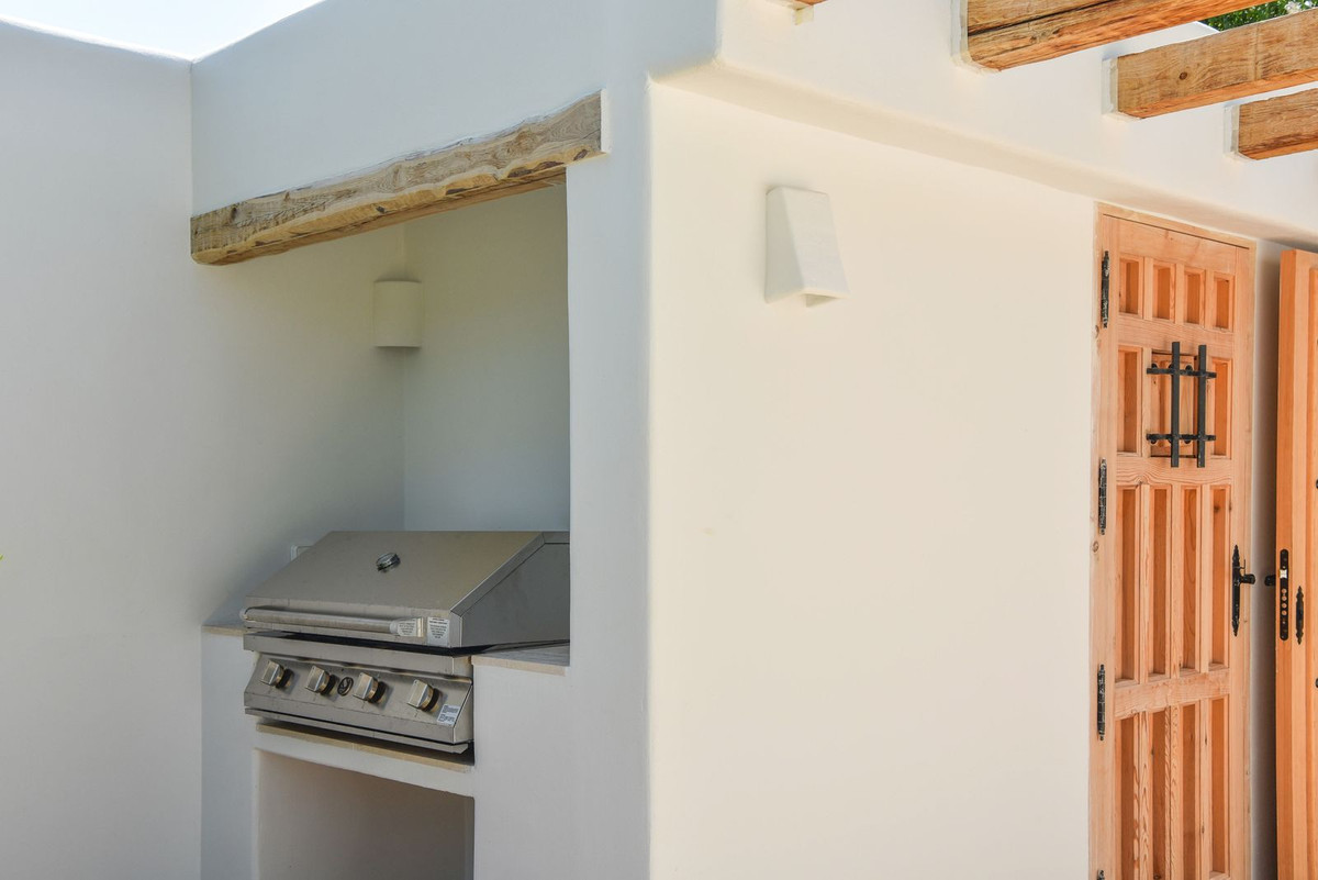 5 Bed Townhouse for sale in Benissa Costa Blanca, Alicante, Spain