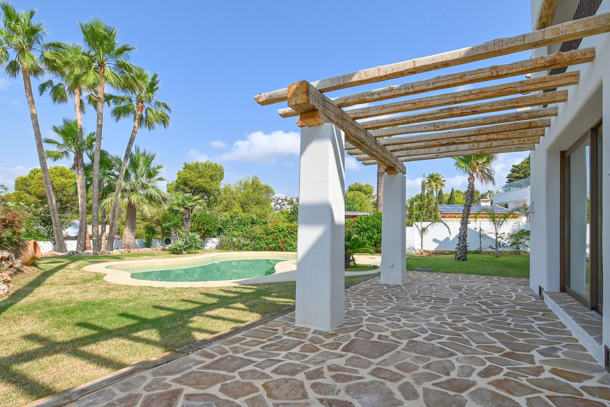 5 Bed Townhouse for sale in Benissa Costa Blanca, Alicante, Spain
