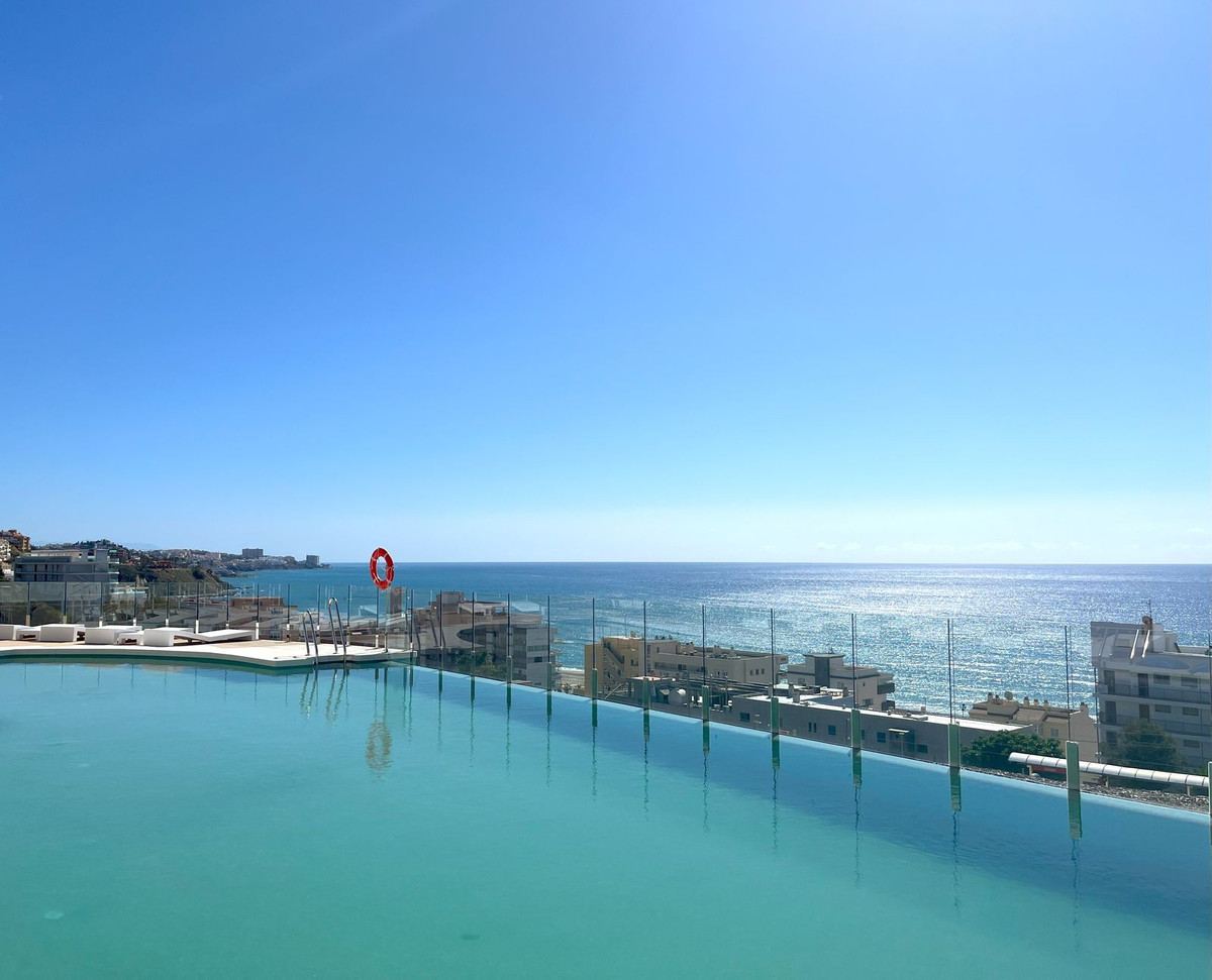 2 Bed Apartment for sale in Fuengirola Costa Del Sol, Málaga, Spain
