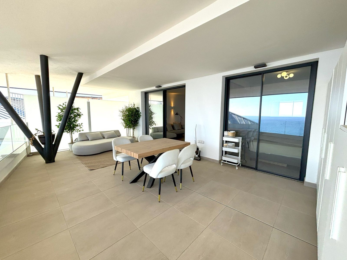2 Bed Apartment for sale in Fuengirola Costa Del Sol, Málaga, Spain
