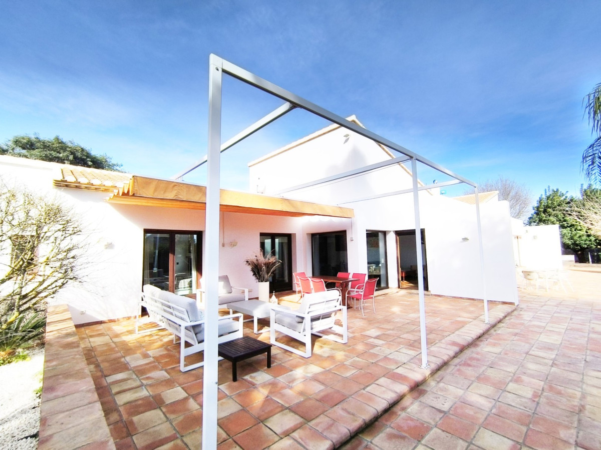 5 Bed Townhouse for sale in Ondara Costa Blanca, Alicante, Spain