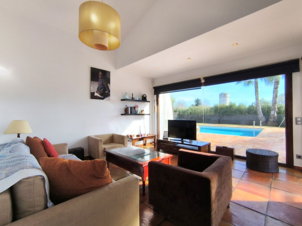 5 Bed Townhouse for sale in Ondara Costa Blanca, Alicante, Spain