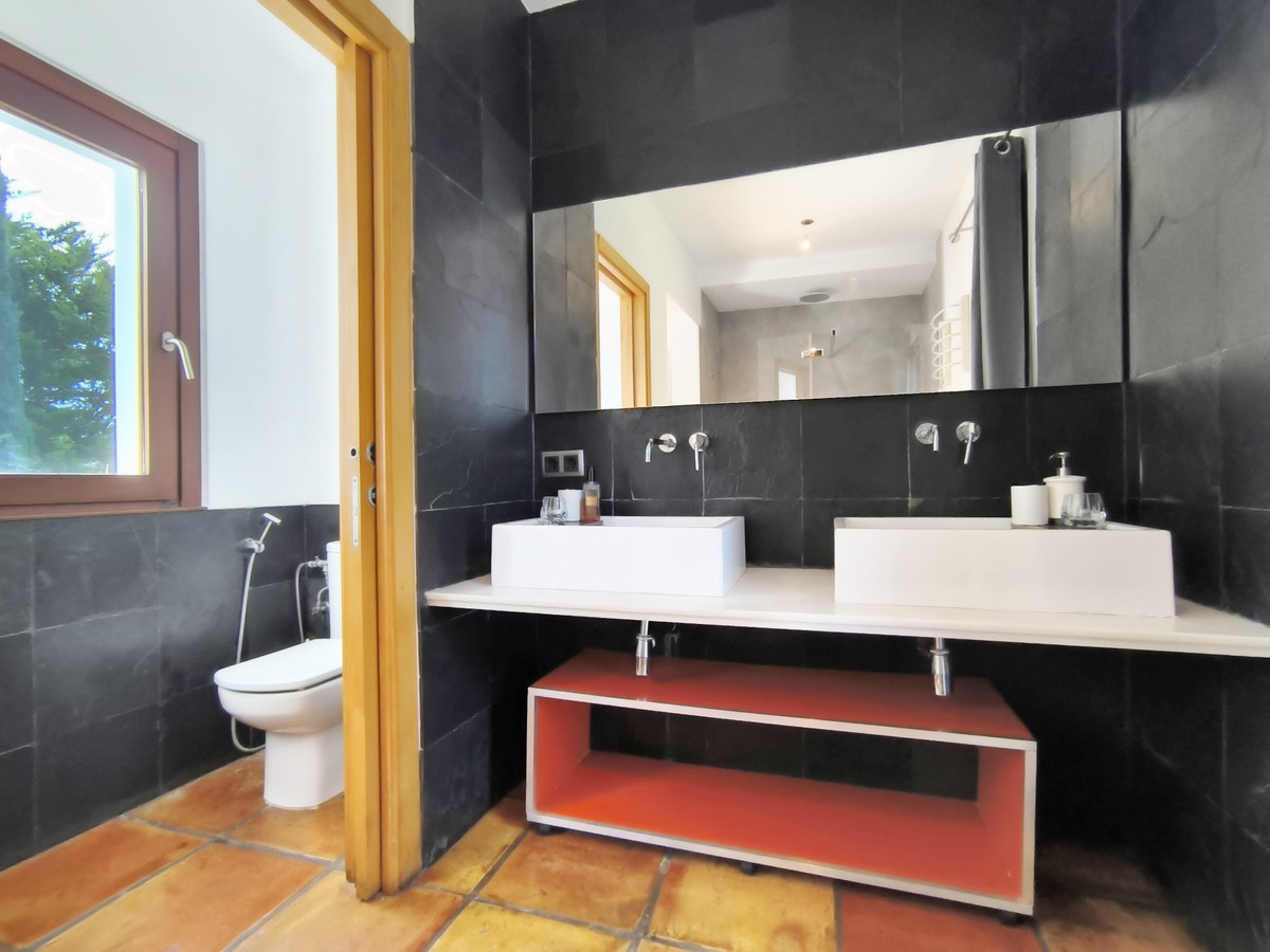 5 Bed Townhouse for sale in Ondara Costa Blanca, Alicante, Spain