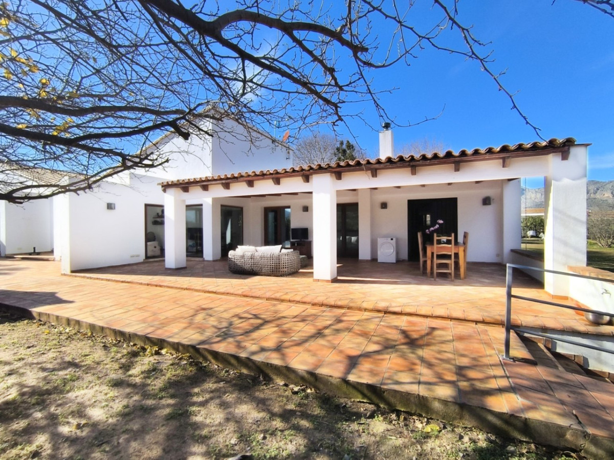 5 Bed Townhouse for sale in Ondara Costa Blanca, Alicante, Spain