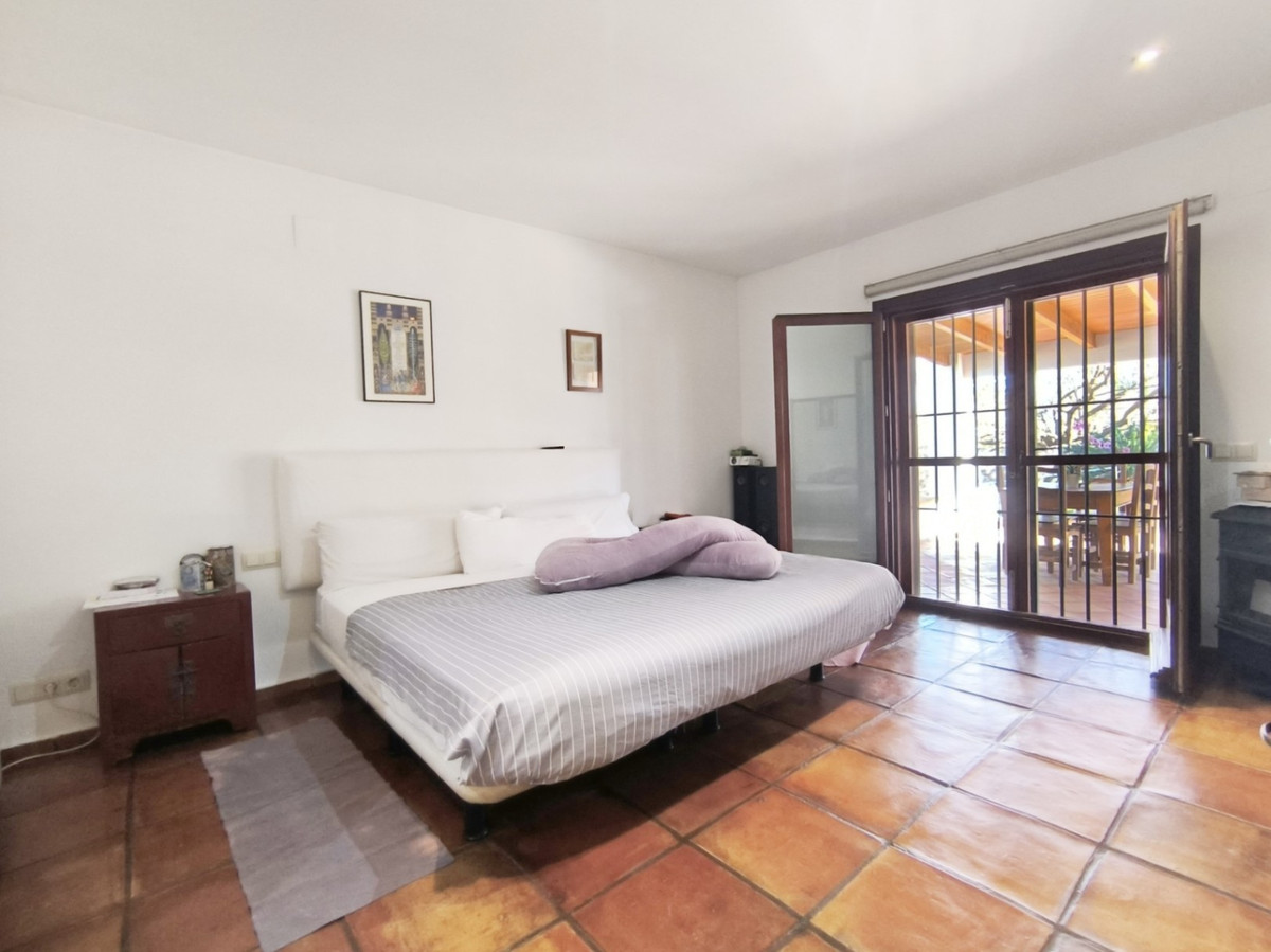 5 Bed Townhouse for sale in Ondara Costa Blanca, Alicante, Spain