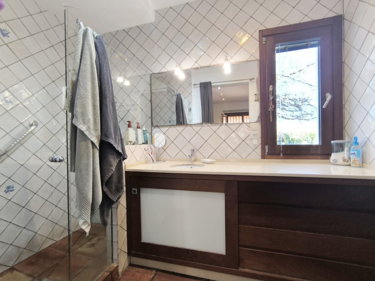 5 Bed Townhouse for sale in Ondara Costa Blanca, Alicante, Spain
