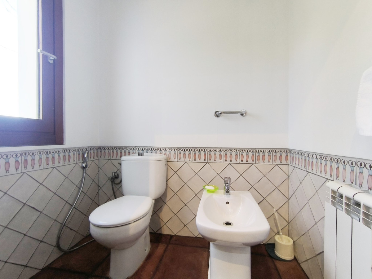 5 Bed Townhouse for sale in Ondara Costa Blanca, Alicante, Spain