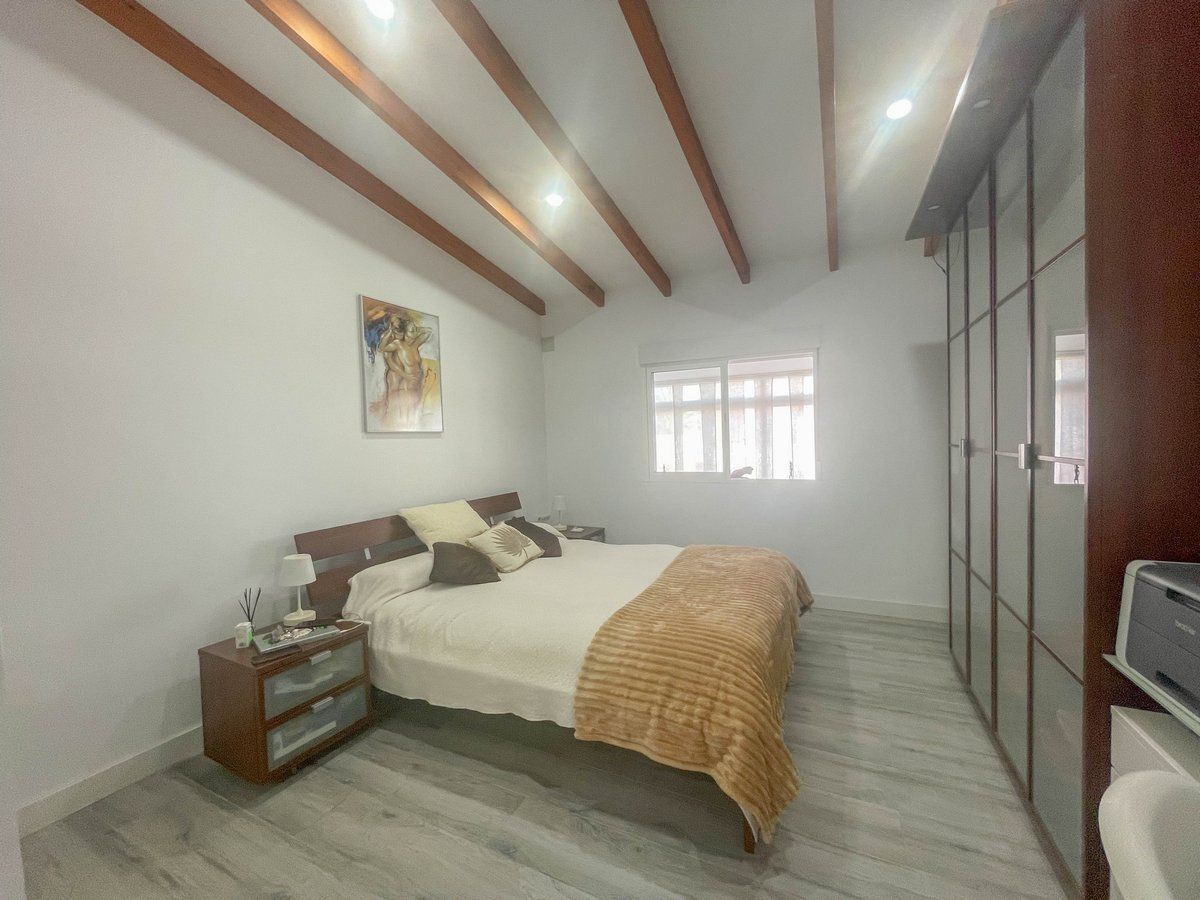 Se vende Villa - Chalet de 3 dormitorios en Costa Blanca, Alicante, España