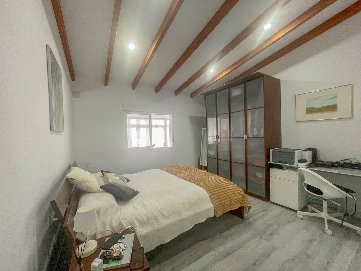 Se vende Villa - Chalet de 3 dormitorios en Costa Blanca, Alicante, España