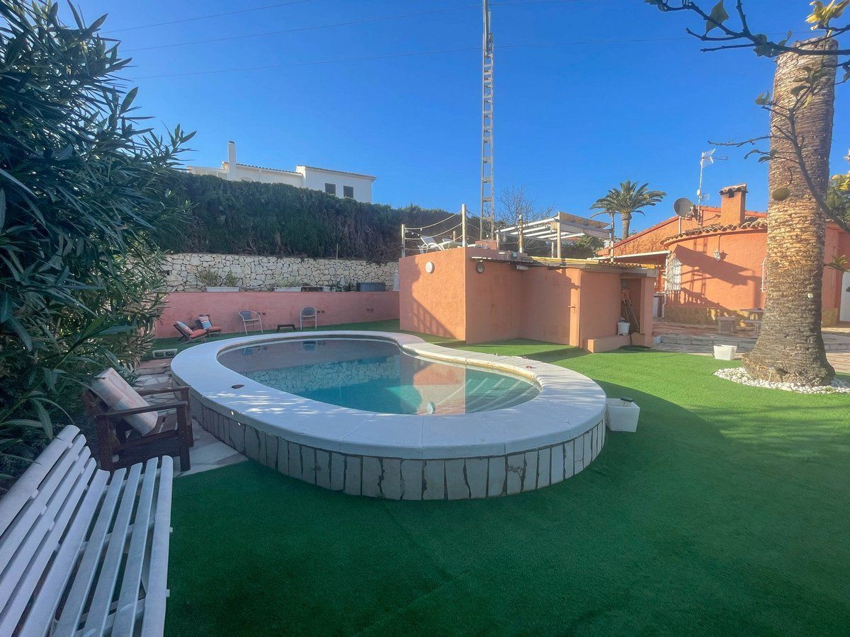 Se vende Villa - Chalet de 3 dormitorios en Costa Blanca, Alicante, España