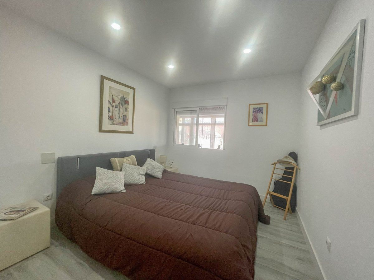 Se vende Villa - Chalet de 3 dormitorios en Costa Blanca, Alicante, España