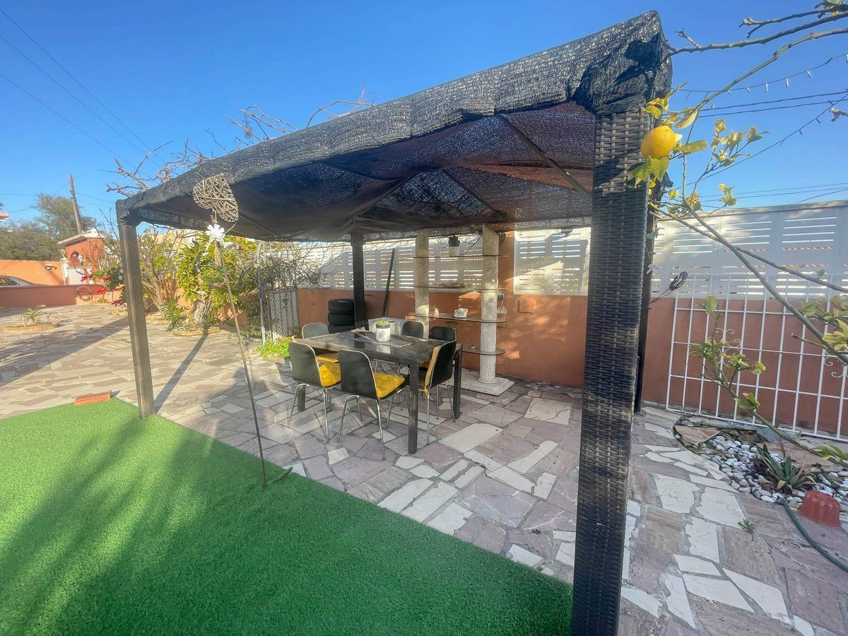Se vende Villa - Chalet de 3 dormitorios en Costa Blanca, Alicante, España