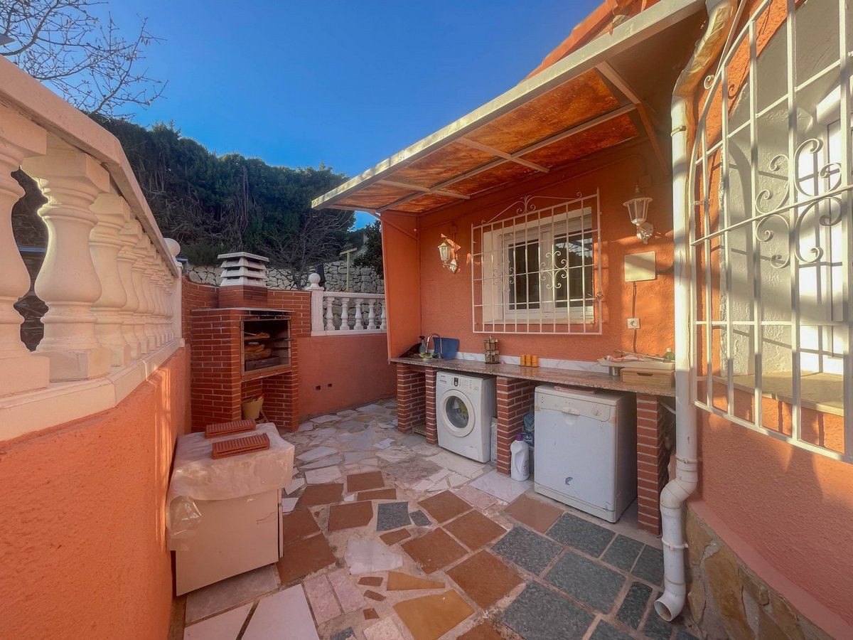 Se vende Villa - Chalet de 3 dormitorios en Costa Blanca, Alicante, España