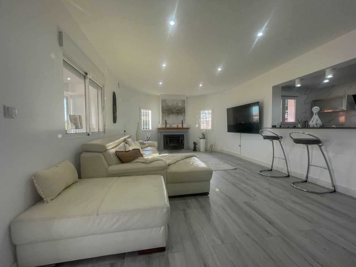 Se vende Villa - Chalet de 3 dormitorios en Costa Blanca, Alicante, España