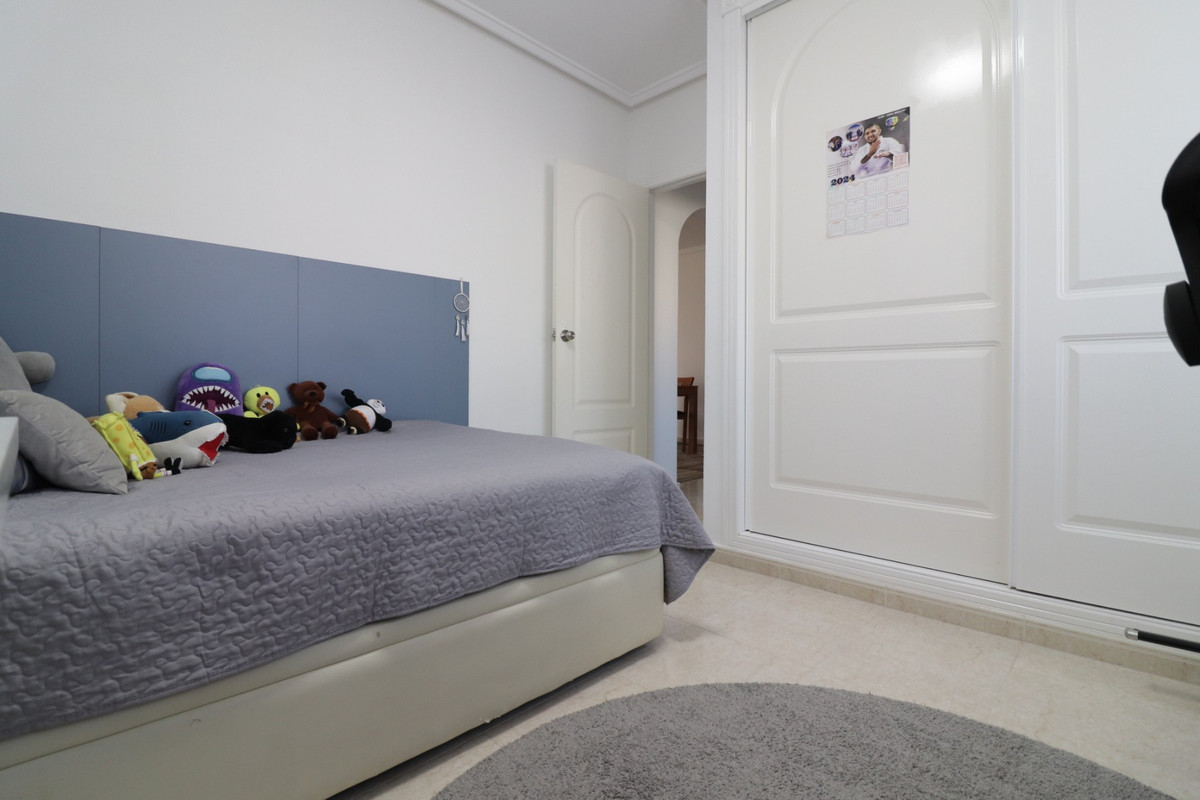 Se vende Villa - Chalet de 3 dormitorios en Costa Blanca, Alicante, España
