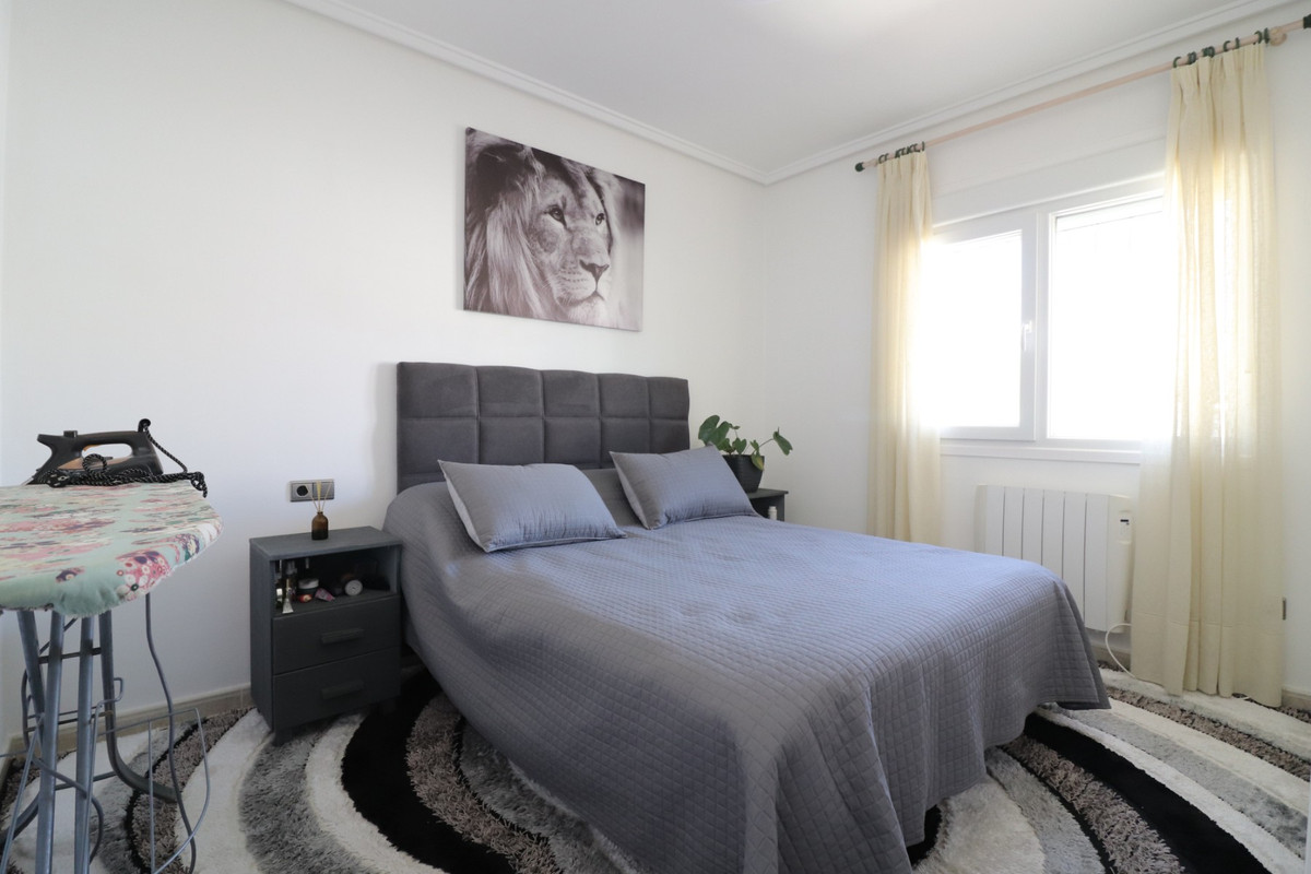Se vende Villa - Chalet de 3 dormitorios en Costa Blanca, Alicante, España