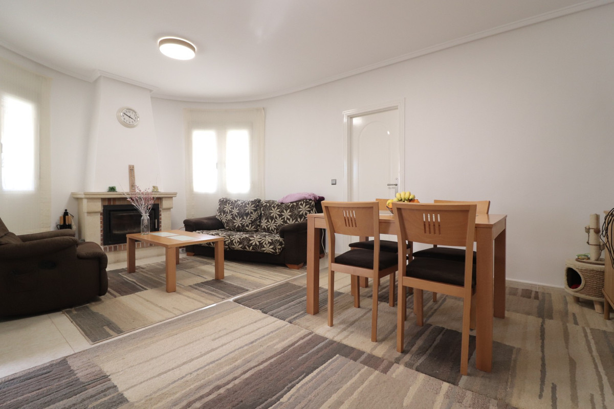 Se vende Villa - Chalet de 3 dormitorios en Costa Blanca, Alicante, España