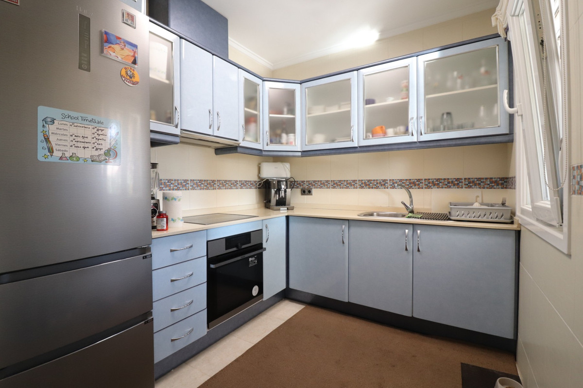 Se vende Villa - Chalet de 3 dormitorios en Costa Blanca, Alicante, España