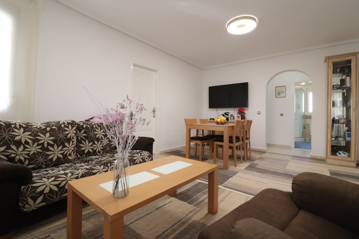 Se vende Villa - Chalet de 3 dormitorios en Costa Blanca, Alicante, España