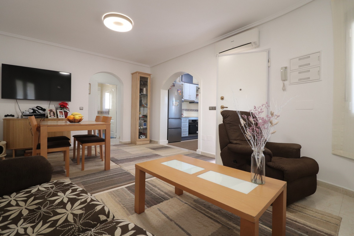 Se vende Villa - Chalet de 3 dormitorios en Costa Blanca, Alicante, España