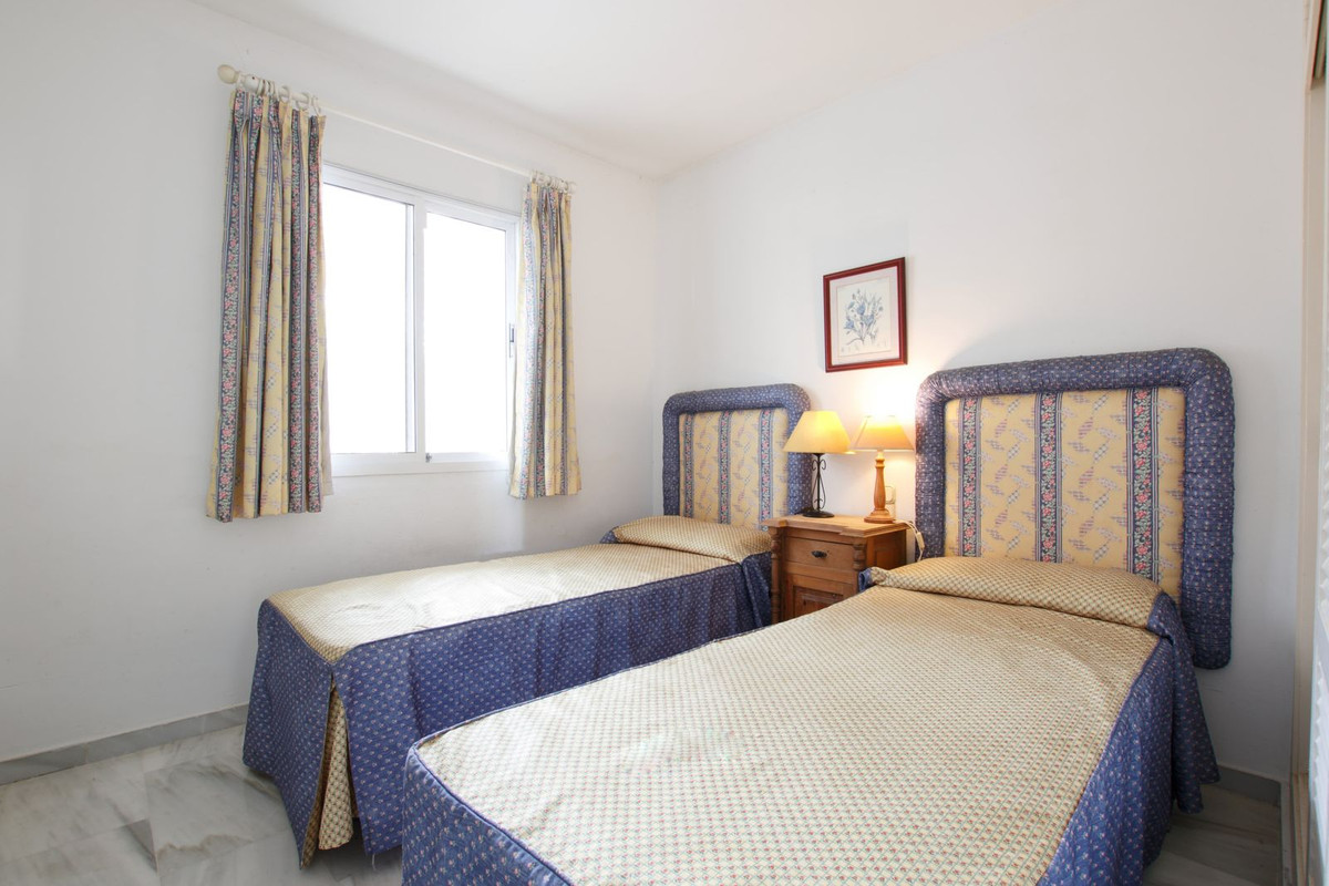 2 Bed Apartment for sale in Calahonda Costa Del Sol, Málaga, Spain