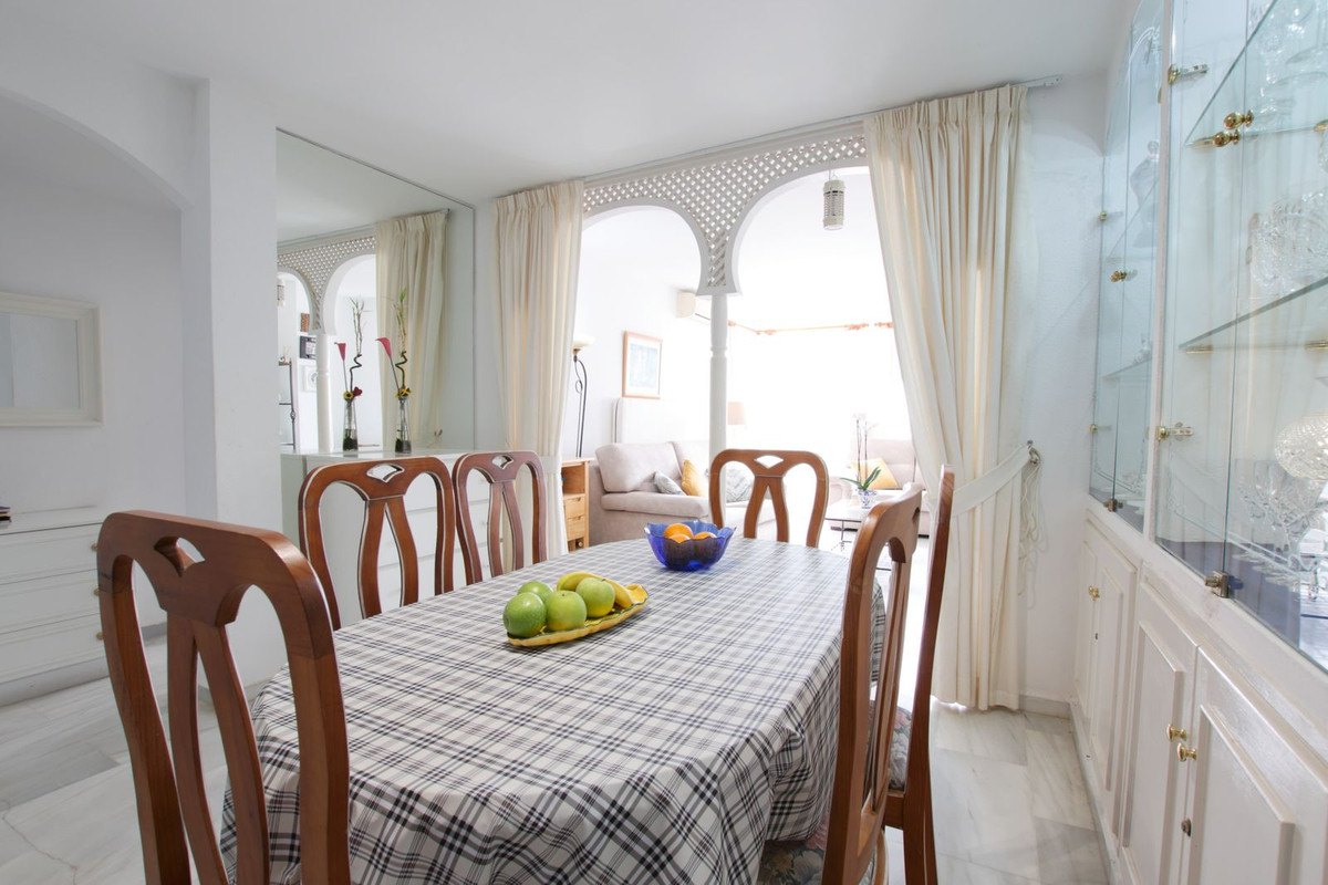 2 Bed Apartment for sale in Calahonda Costa Del Sol, Málaga, Spain