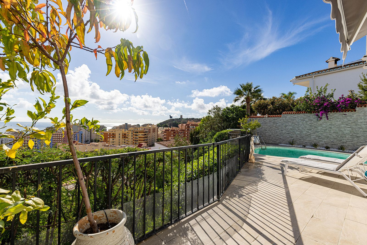 3 Bed Townhouse for sale in Torreblanca Costa Del Sol, Málaga, Spain