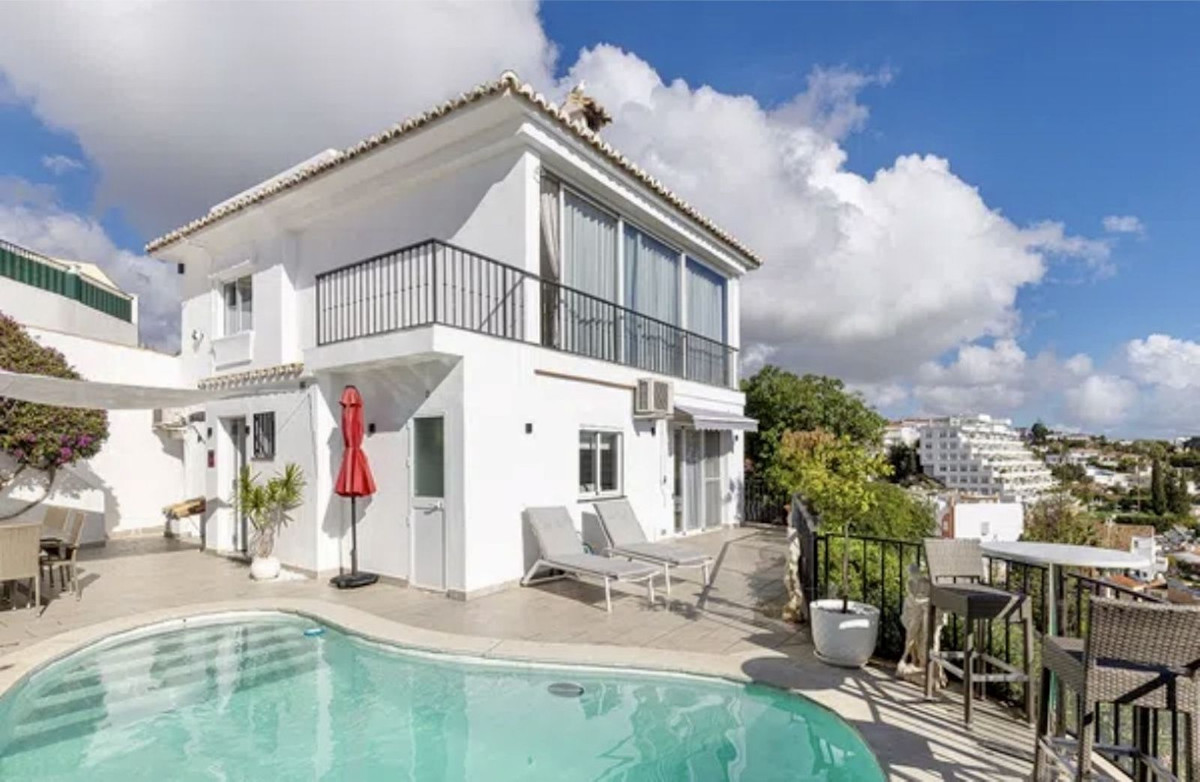 3 Bed Townhouse for sale in Torreblanca Costa Del Sol, Málaga, Spain