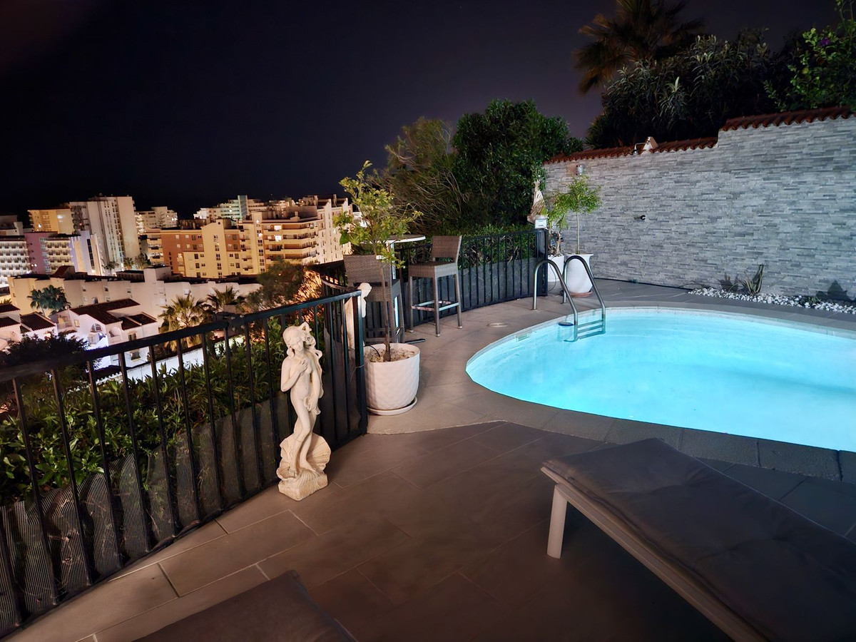 3 Bed Townhouse for sale in Torreblanca Costa Del Sol, Málaga, Spain