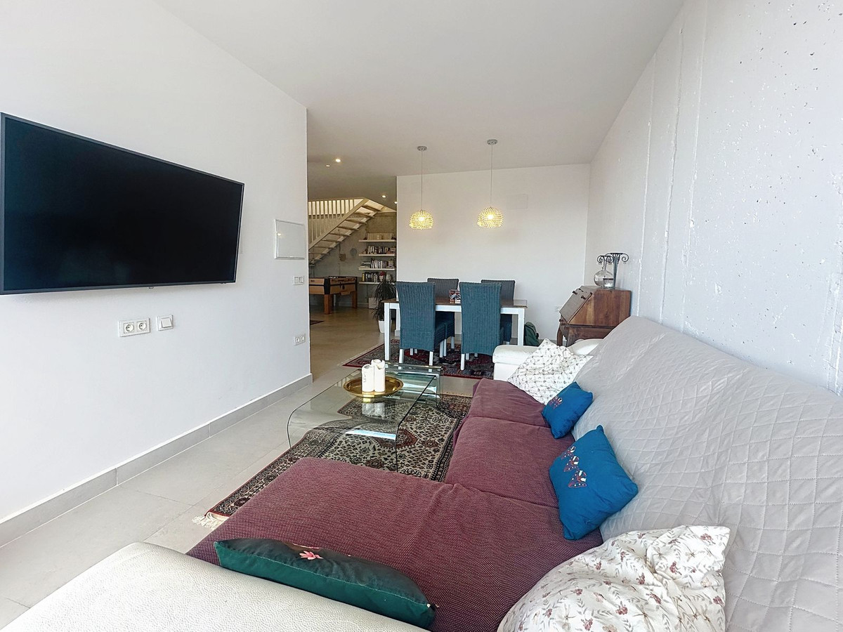Se vende Villa - Chalet de 5 dormitorios en Costa Del Sol, Málaga, España