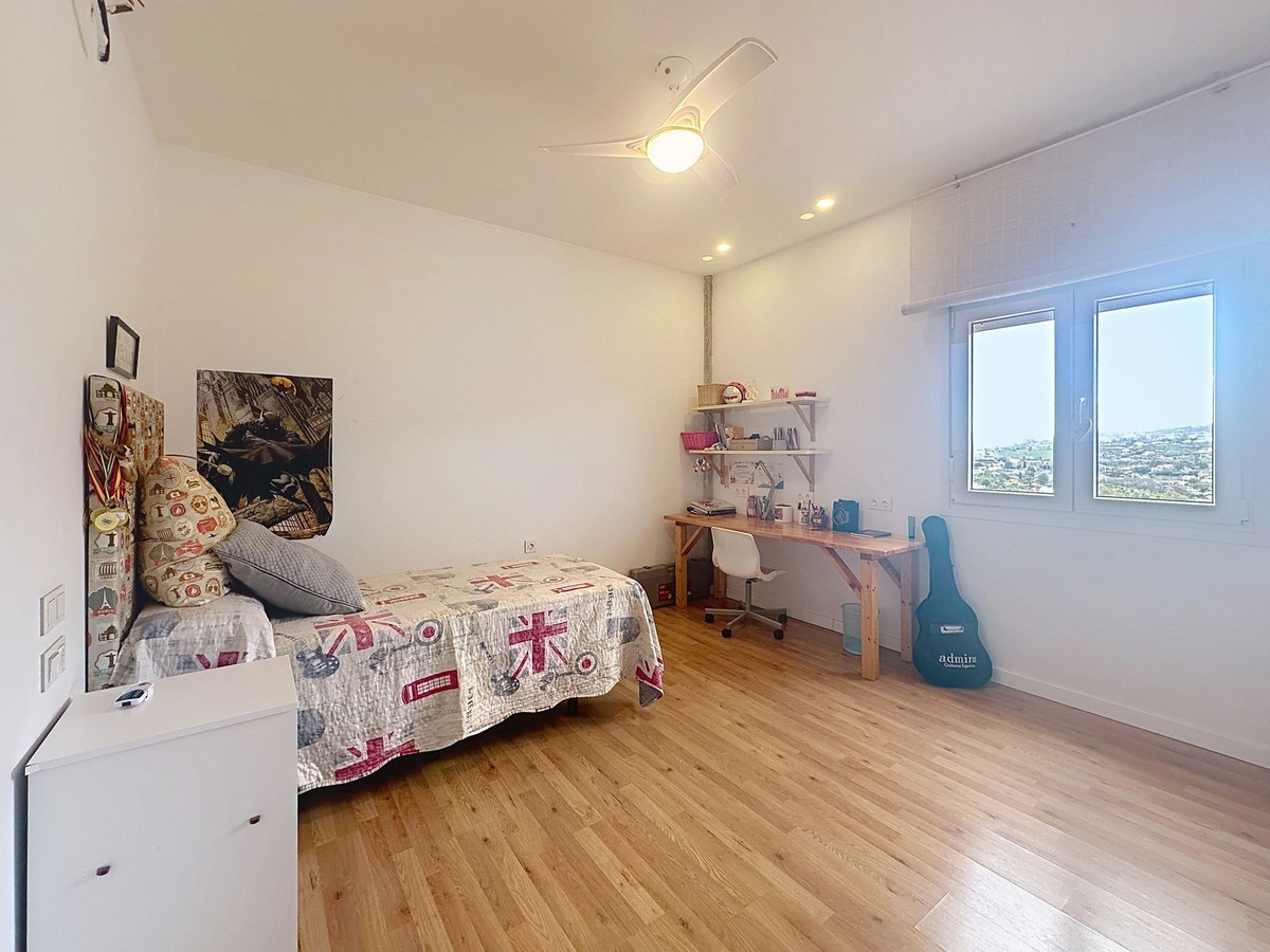Se vende Villa - Chalet de 5 dormitorios en Costa Del Sol, Málaga, España