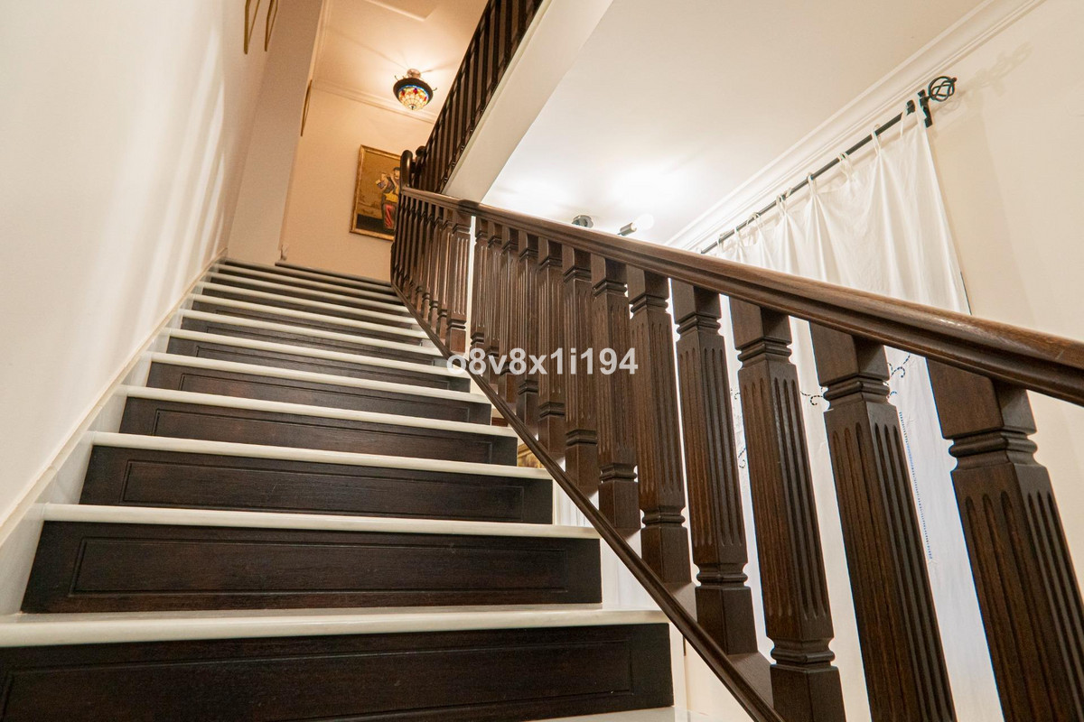Se vende Villa - Chalet de 5 dormitorios en Costa Del Sol, Málaga, España