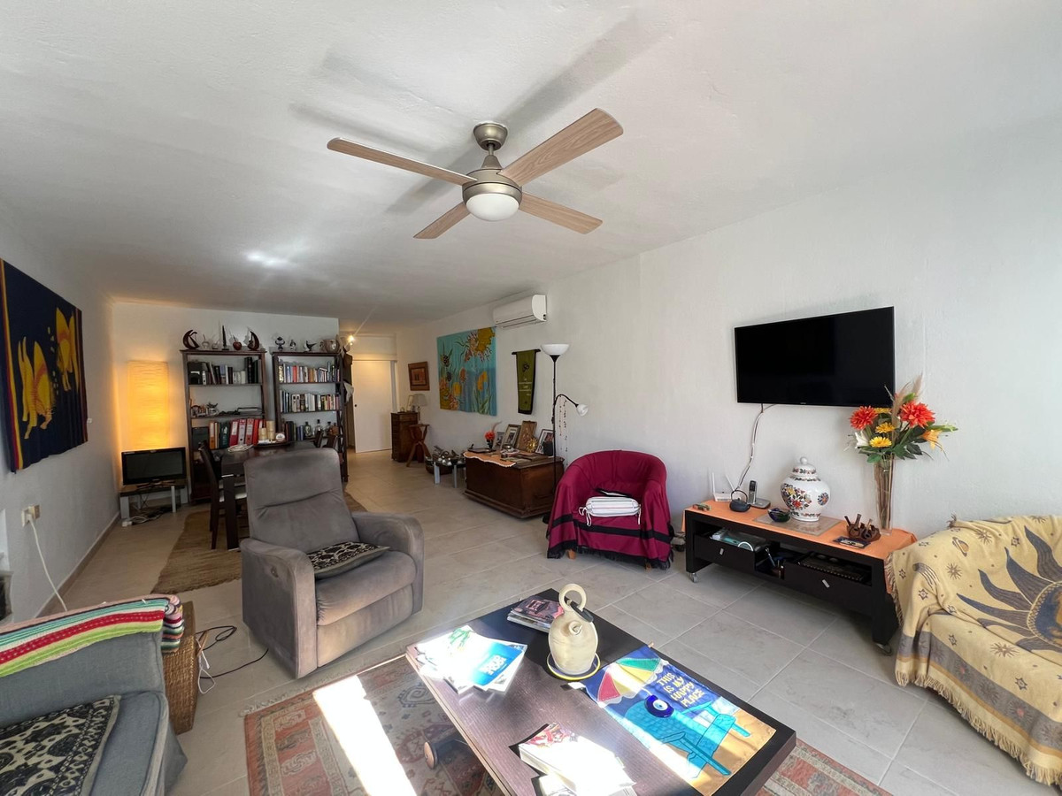 1 Bed Apartment for sale in Aloha Costa Del Sol, Málaga, Spain