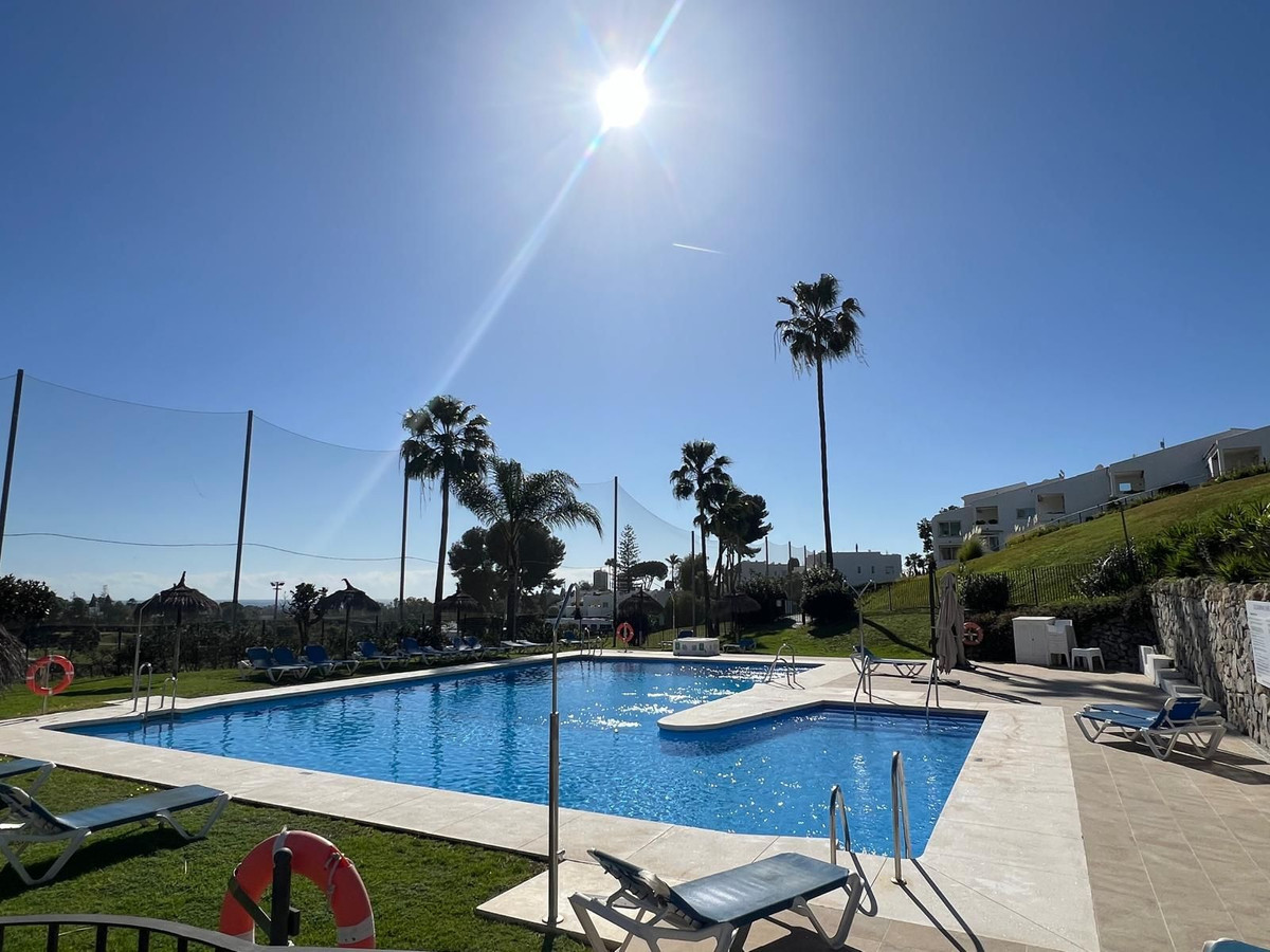 1 Bed Apartment for sale in Aloha Costa Del Sol, Málaga, Spain