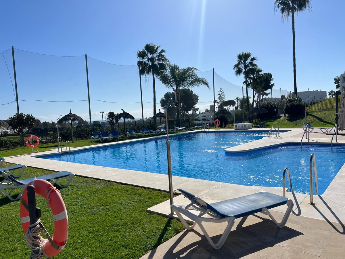 1 Bed Apartment for sale in Aloha Costa Del Sol, Málaga, Spain