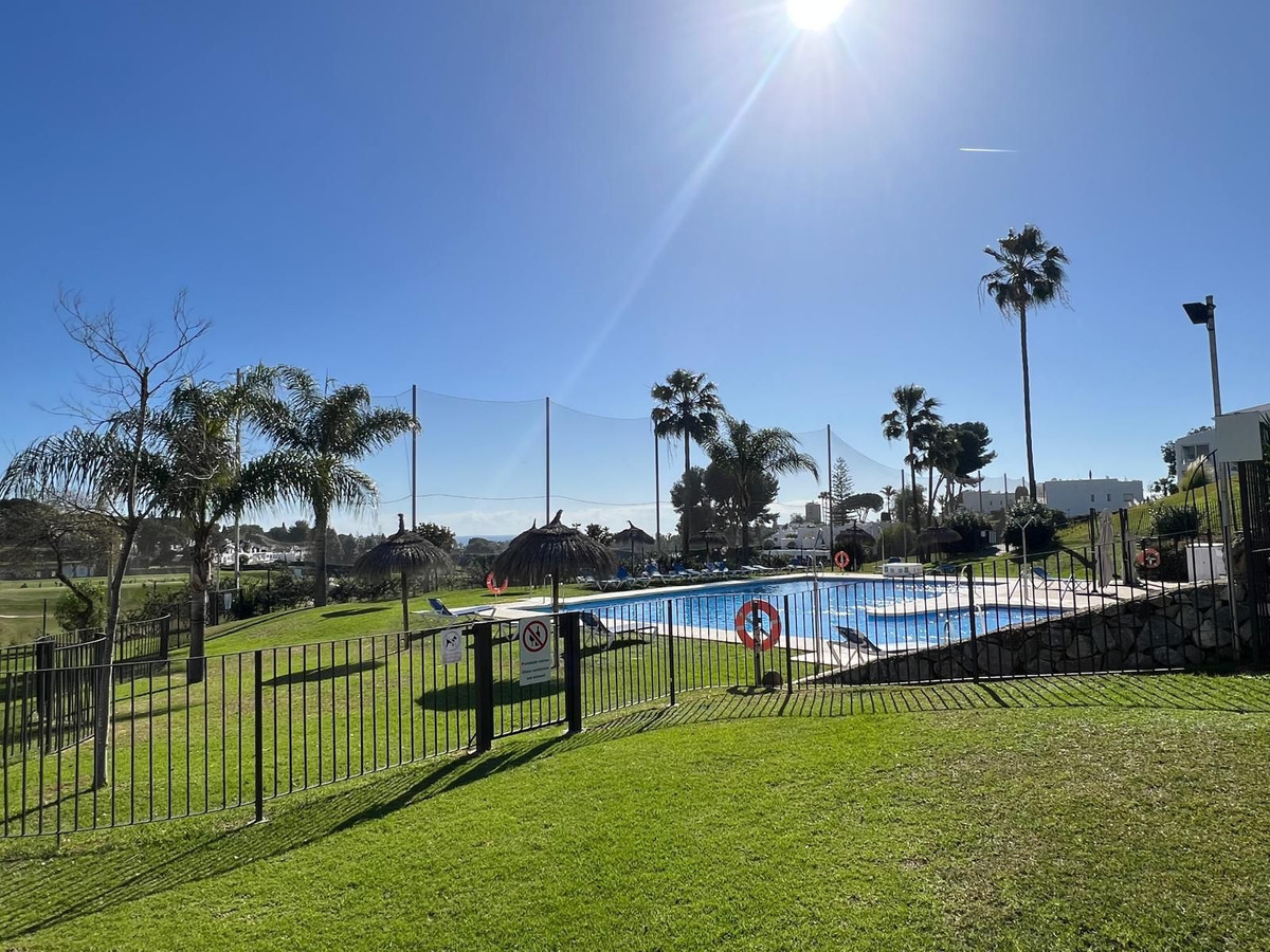 1 Bed Apartment for sale in Aloha Costa Del Sol, Málaga, Spain