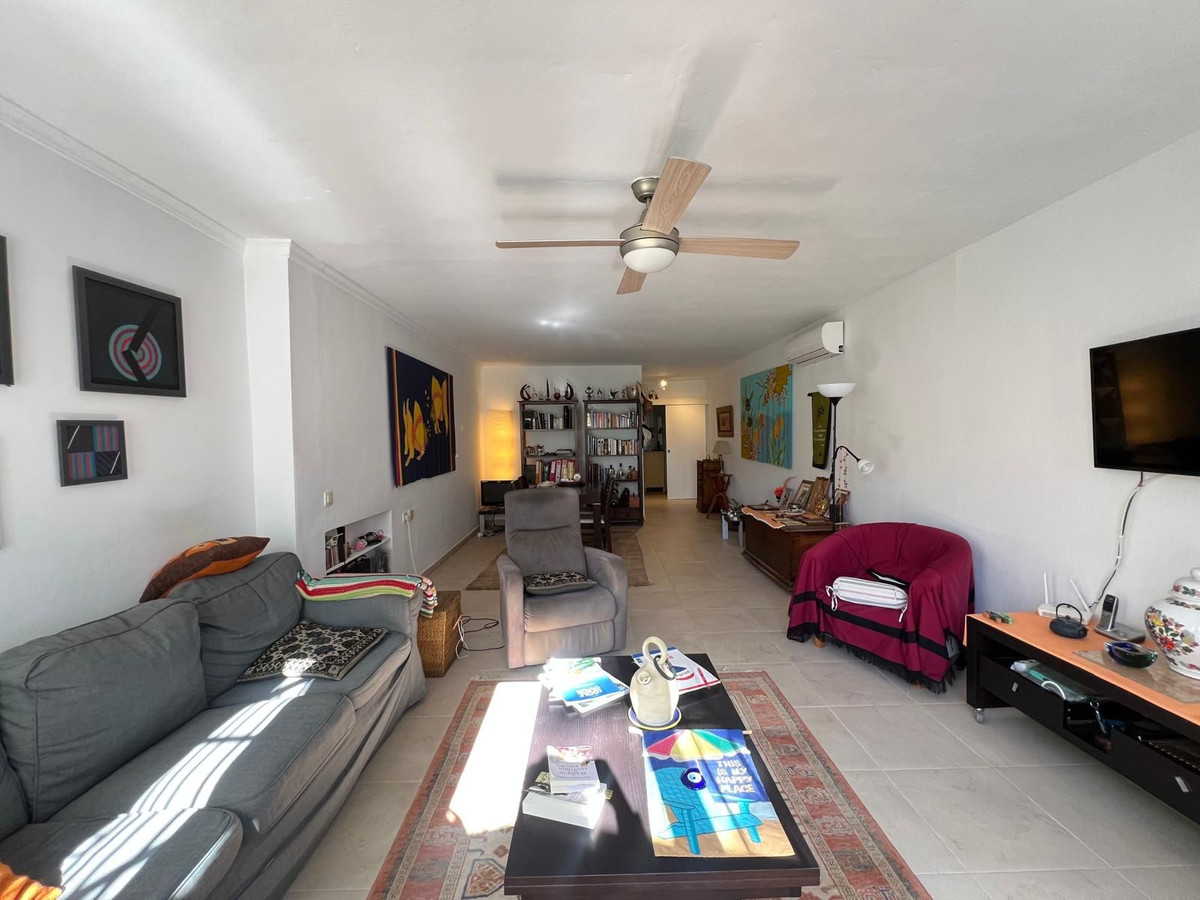 1 Bed Apartment for sale in Aloha Costa Del Sol, Málaga, Spain