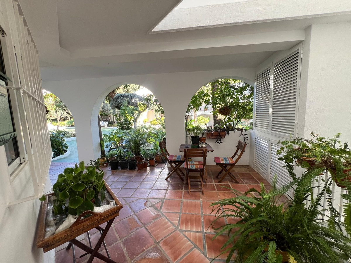 1 Bed Apartment for sale in Aloha Costa Del Sol, Málaga, Spain