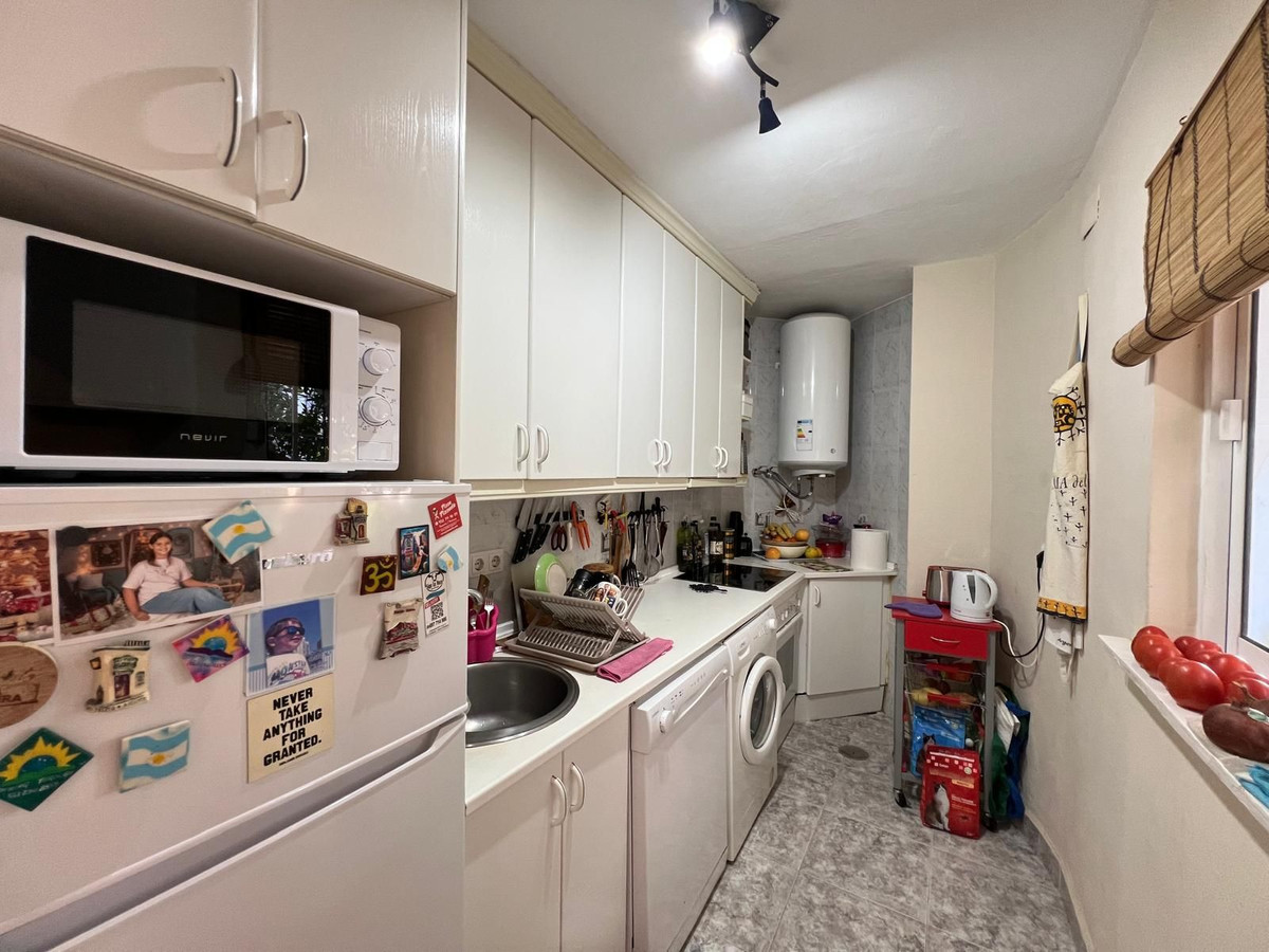 1 Bed Apartment for sale in Aloha Costa Del Sol, Málaga, Spain
