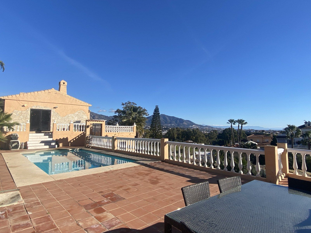 6 Bed Townhouse for sale in Mijas Costa Costa Del Sol, Málaga, Spain