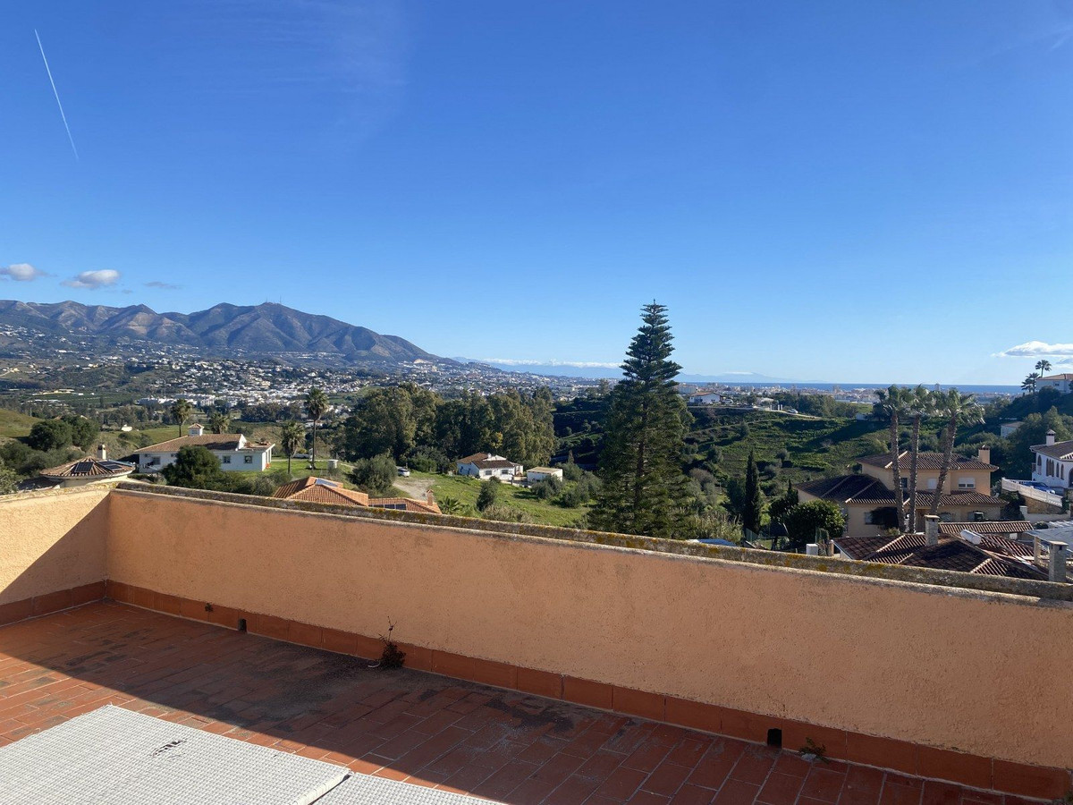 6 Bed Townhouse for sale in Mijas Costa Costa Del Sol, Málaga, Spain
