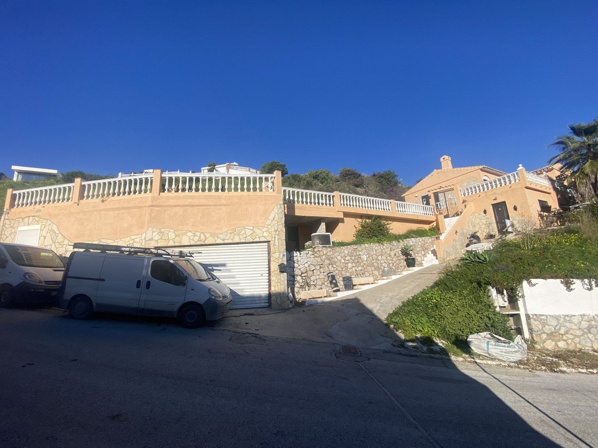 6 Bed Townhouse for sale in Mijas Costa Costa Del Sol, Málaga, Spain