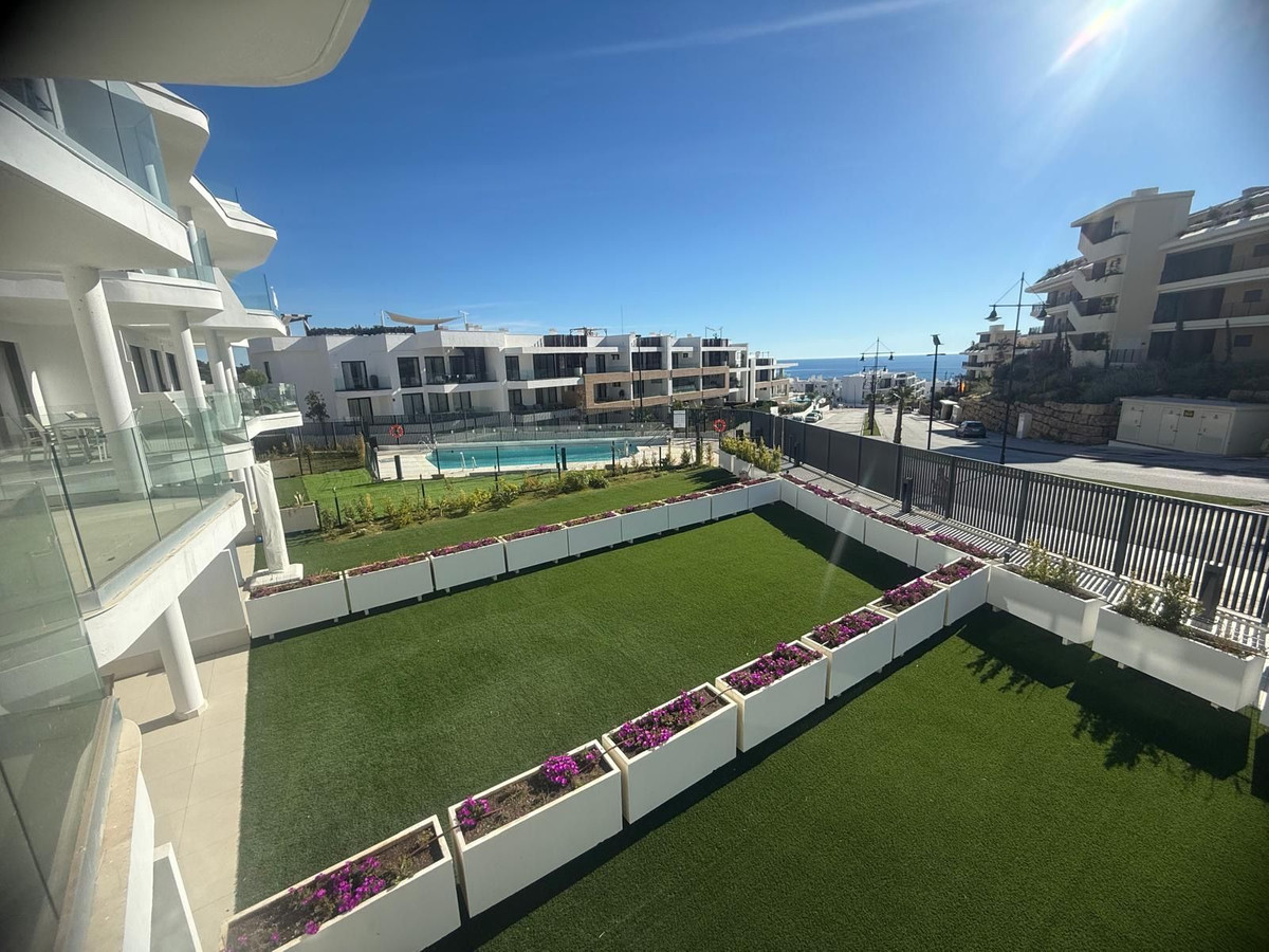 2 Bed Apartment for sale in Fuengirola Costa Del Sol, Málaga, Spain
