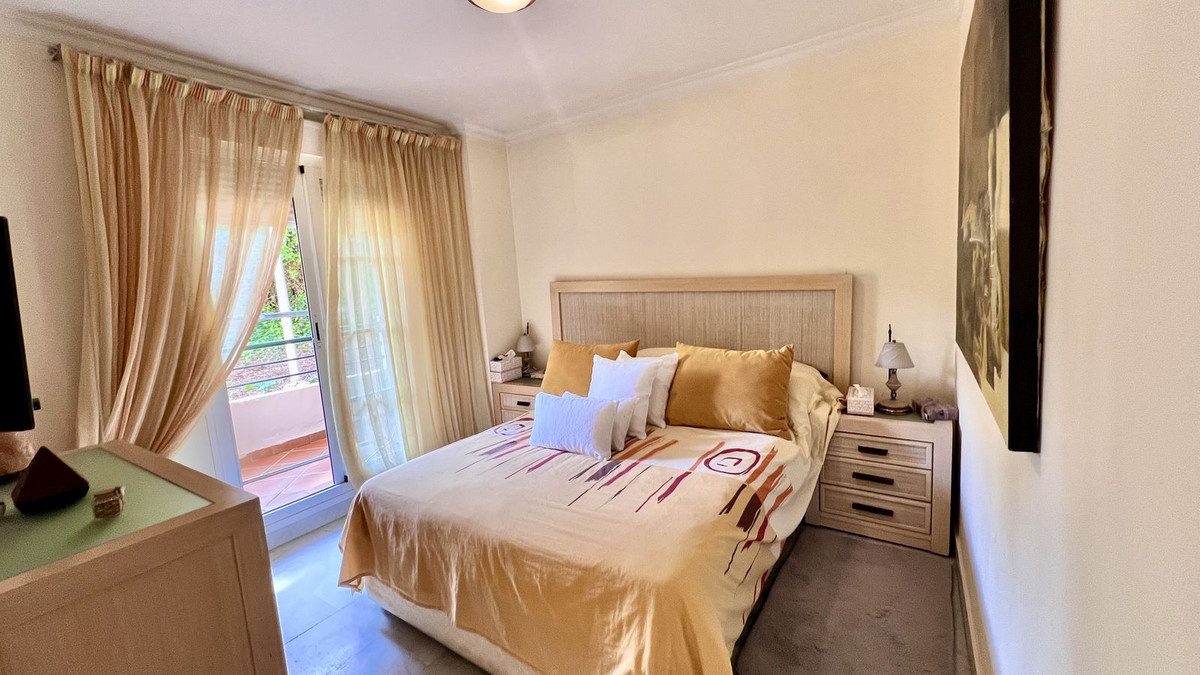 3 Bed Apartment for sale in Nueva Andalucía Costa Del Sol, Málaga, Spain